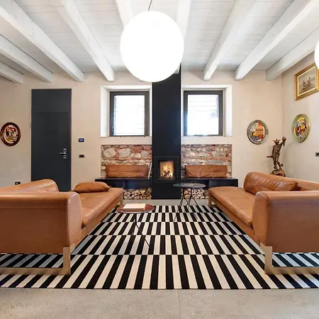 Black Villa Βίλα *