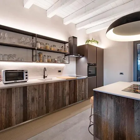 Black Villa * Lonato