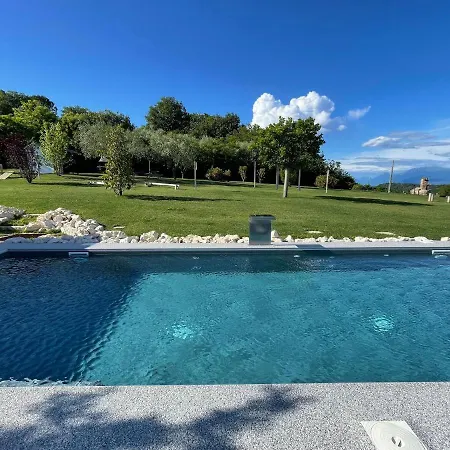 Βίλα Black Villa *